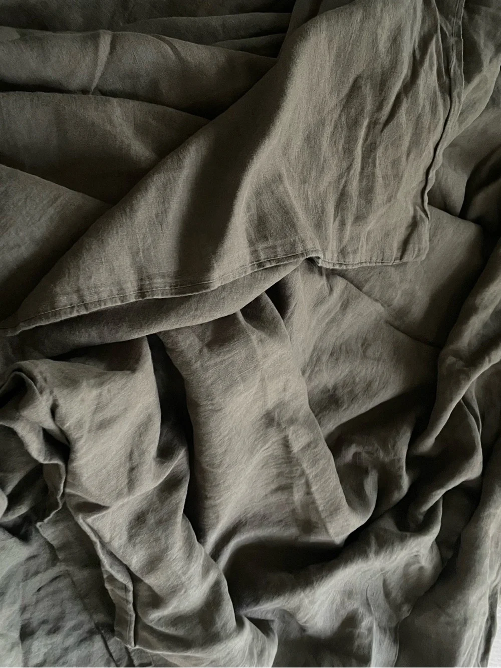 The Citizenry French Linen Duvet Cover  Olive King/cal King